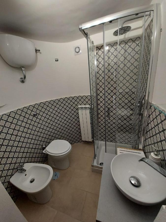 Giovhome Napoli Bagian luar foto