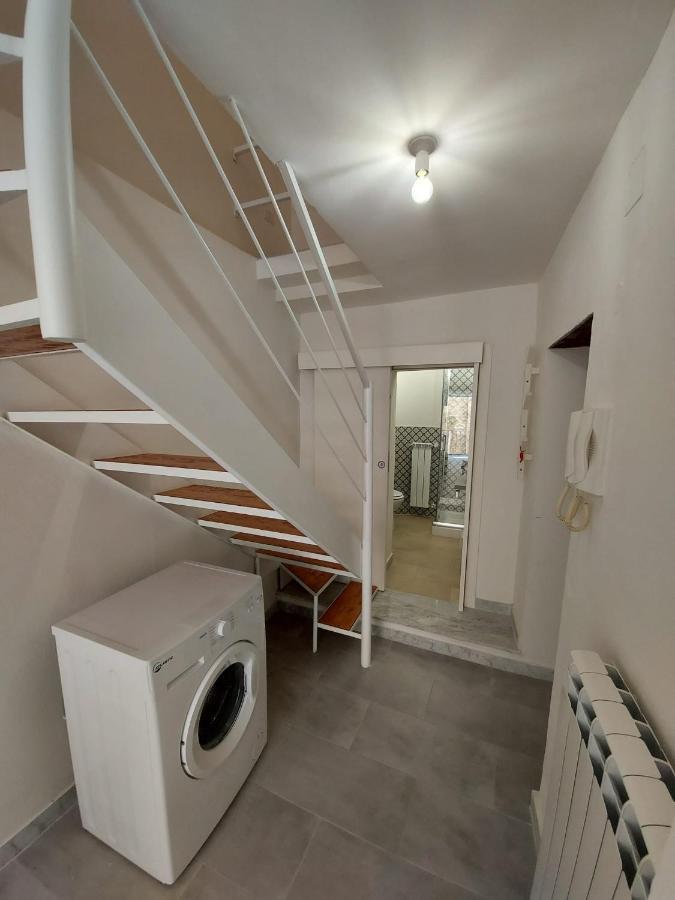 Giovhome Napoli Bagian luar foto
