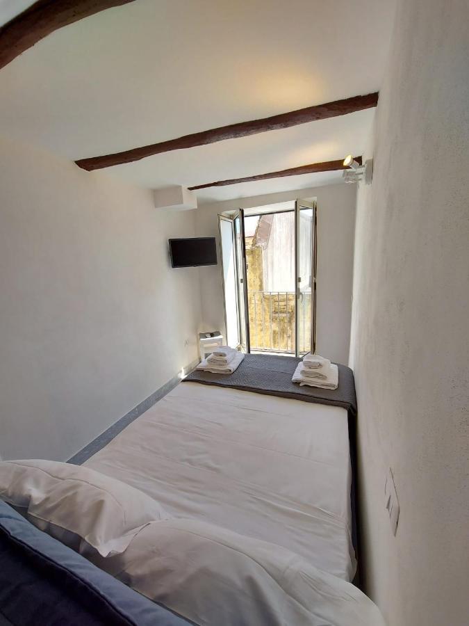 Giovhome Napoli Bagian luar foto