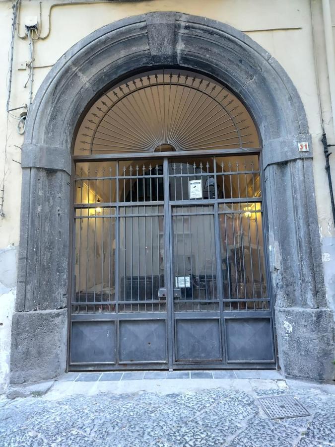 Giovhome Napoli Bagian luar foto