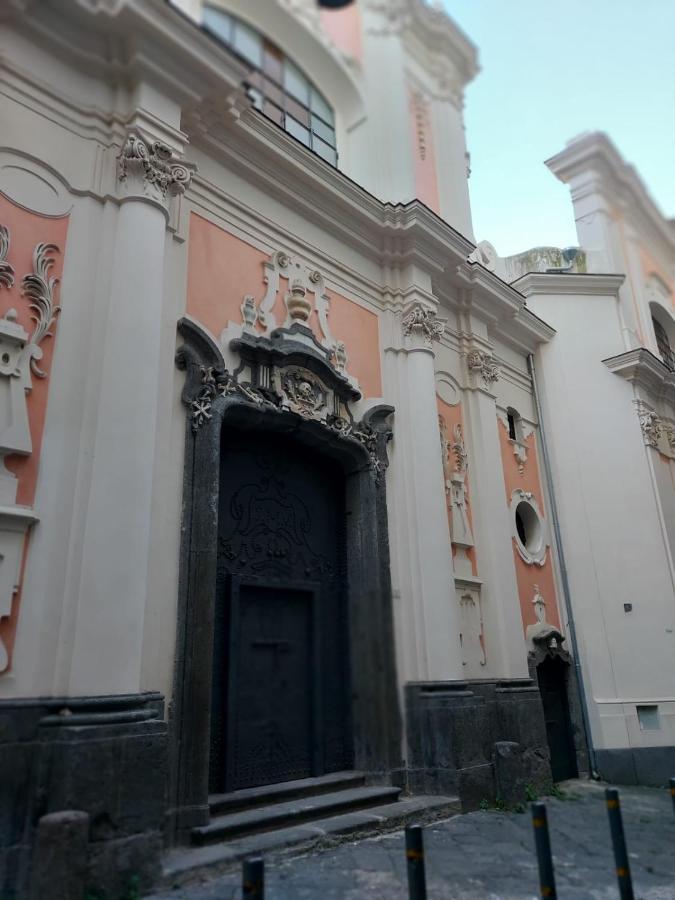 Giovhome Napoli Bagian luar foto